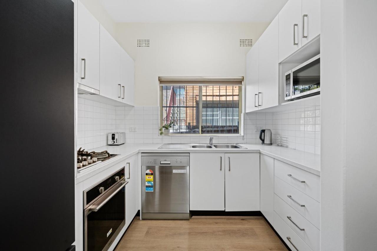 Burwood City Newly Renovated 2 Bed 2 Bath Free Private Parking Big Apt Sydney Exteriör bild
